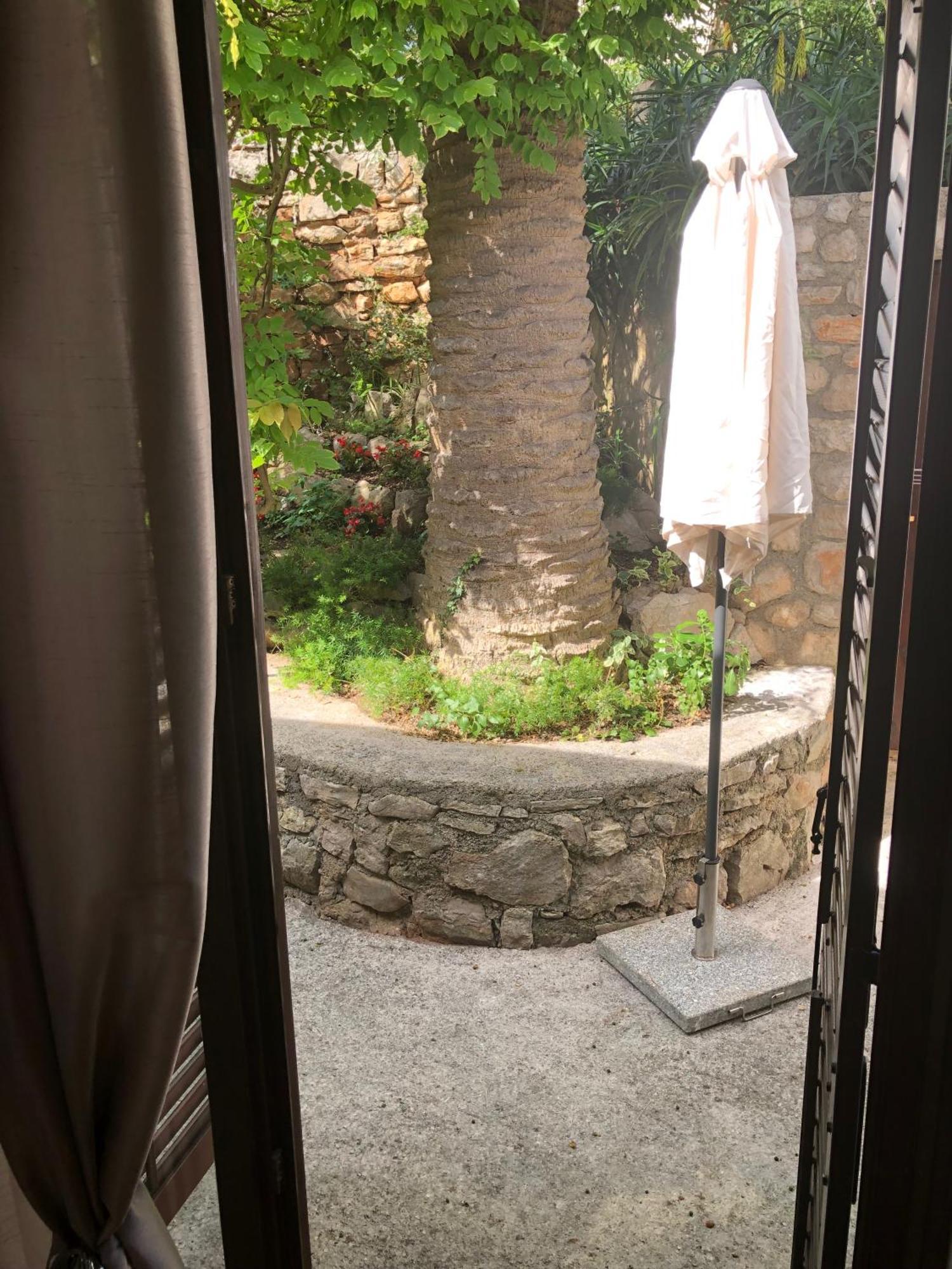 Apartments Veli Lošinj Exterior foto
