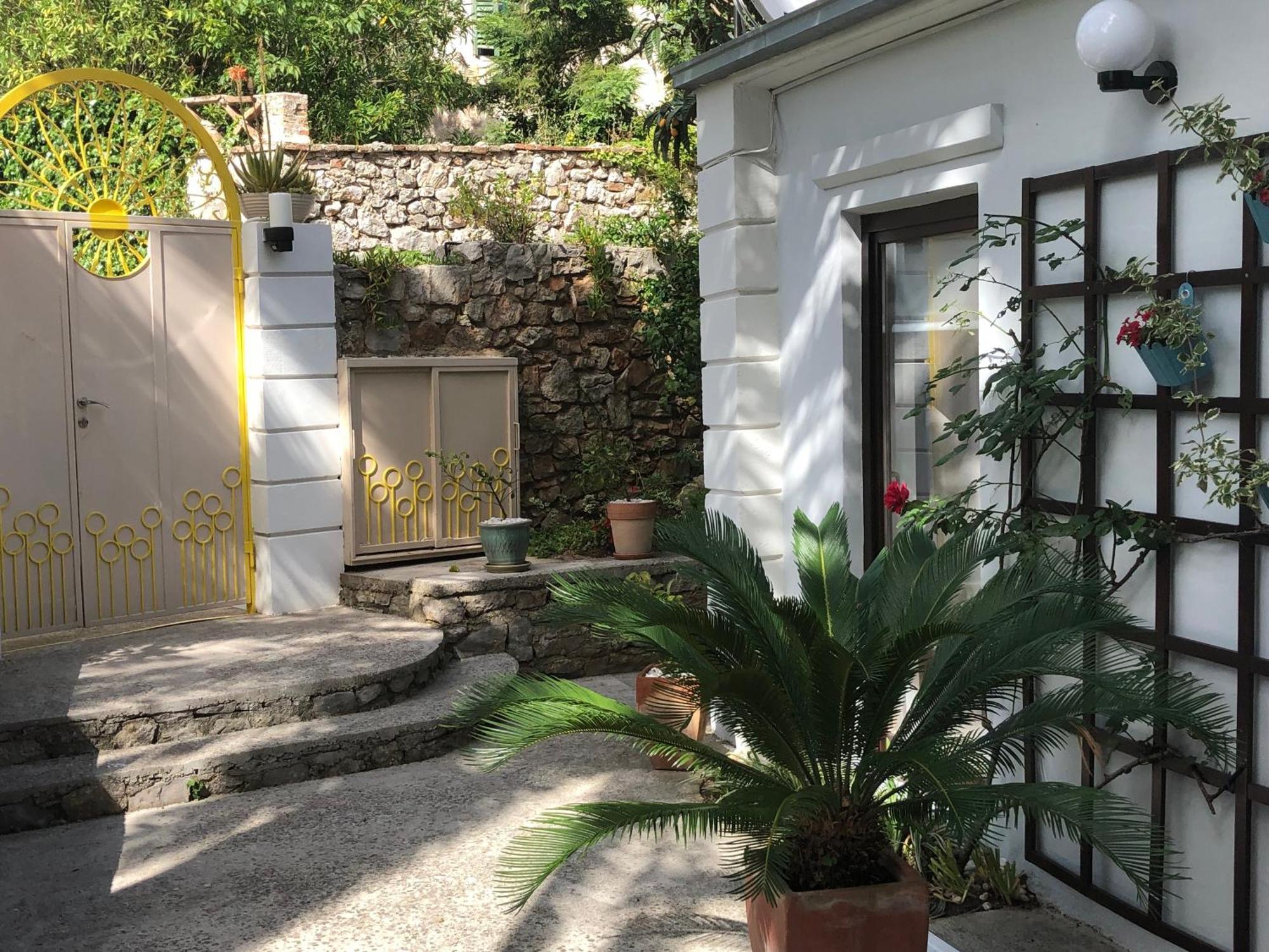 Apartments Veli Lošinj Exterior foto